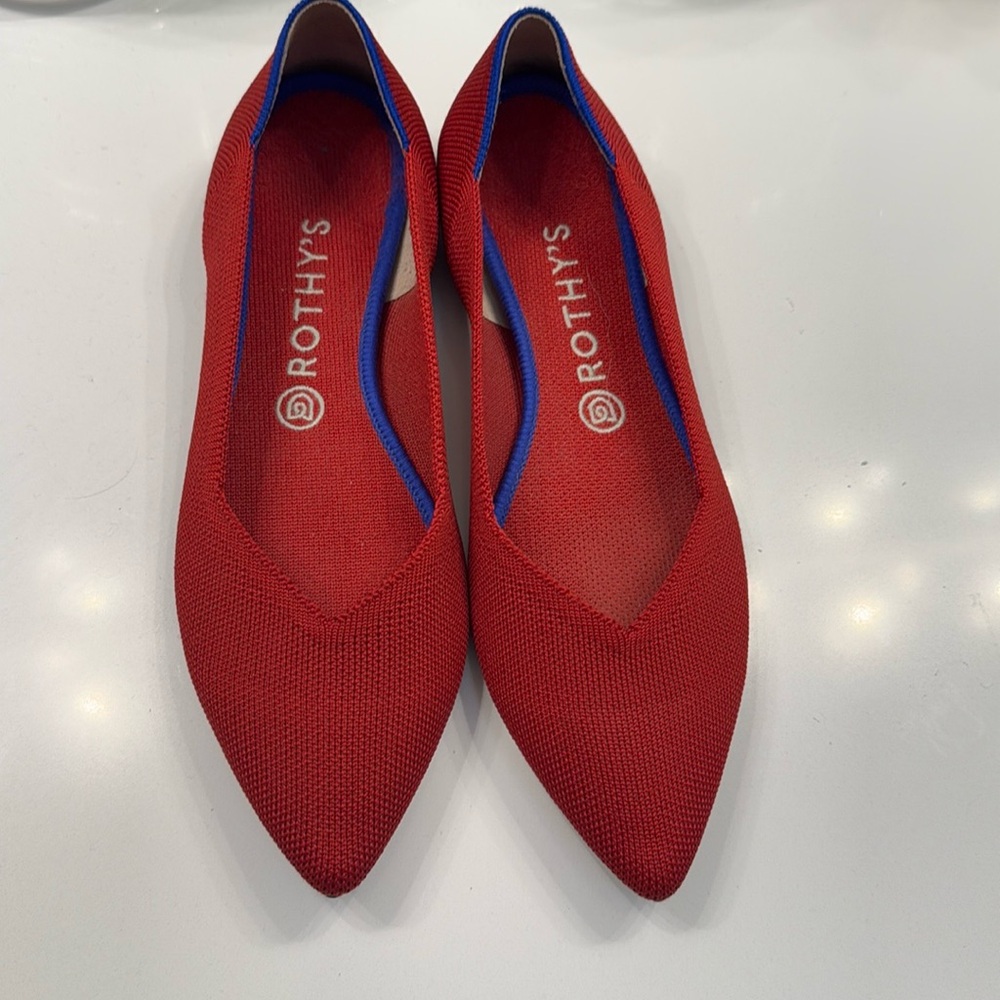 Rothy’s point shoes in red size 10